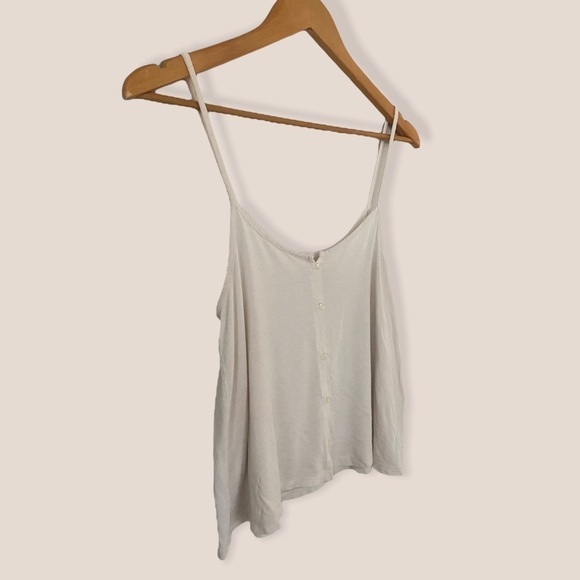 American Eagle Flowy White Tanktop - Picture 2 of 5